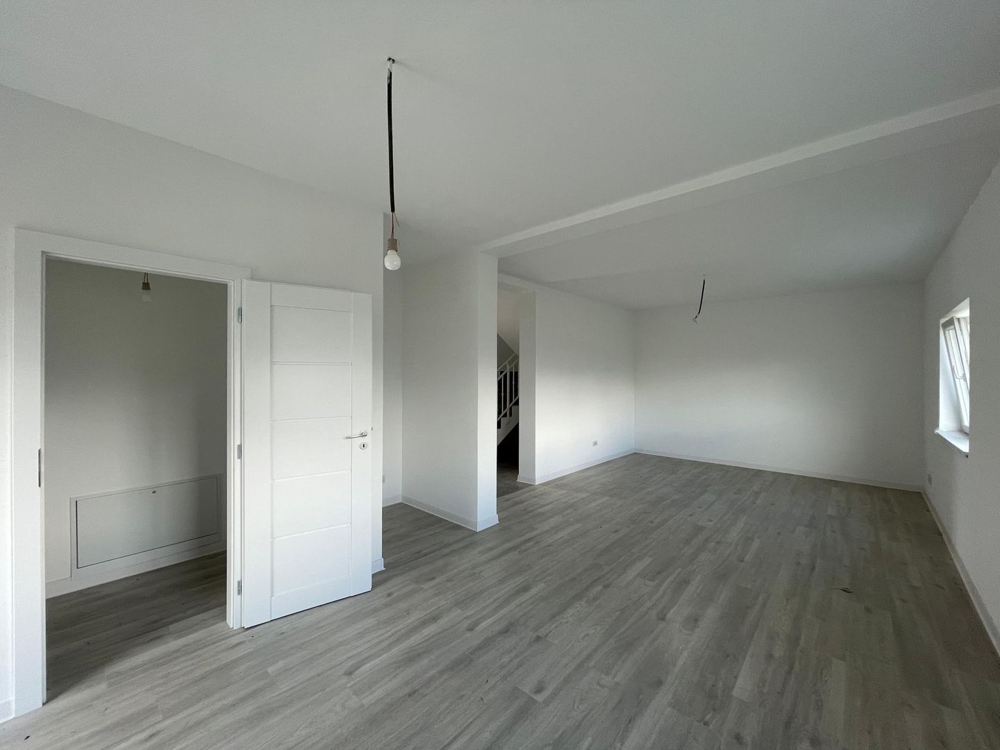 Casă individuală cu 5 camere și teren generos de 600 mp |Mosnița Nouă| - Poză 14