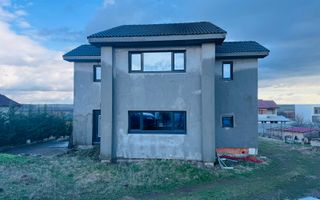 Casa individuala P+ M in Pischia cu teren 814mp - Poză 1