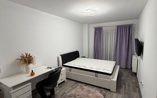 3 Camere, 2 bai, parcare si boxa, Tractorul Maurer - Poză 3