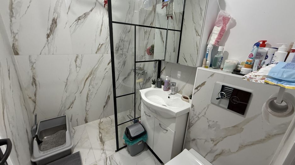 Apartament 3 cam modern complet renovat - mobilat Campina- central - Poză 8