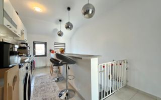 Apartament cu 2 camere complet mobilat si utilat la etajul 1 in Giroc la asfalt. - Poză 8