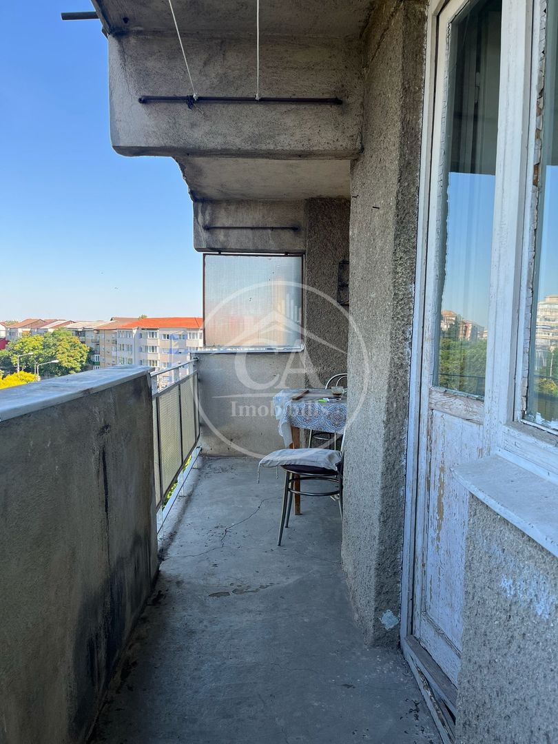 Apartament cu 3 camere de vânzare în zona Rogerius, Oradea - Poză 10