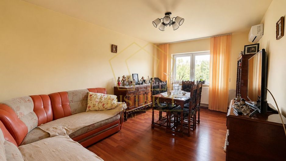 Apartament decomandat cu 3 camere | Aradului - Poză 1