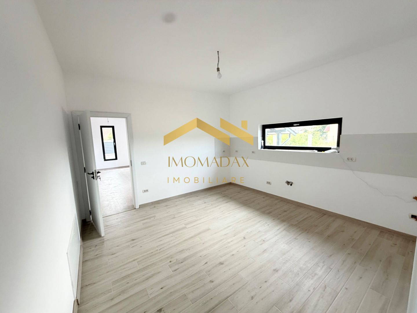 Sanmihaiu Roman-3 Camere-Toate Utilitățile - Poză 9