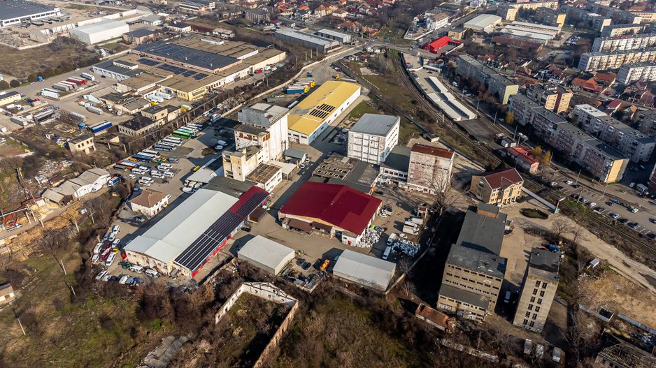 Platforma industriala 3552 mp hale beton si 9883 mp teren - Poză 5