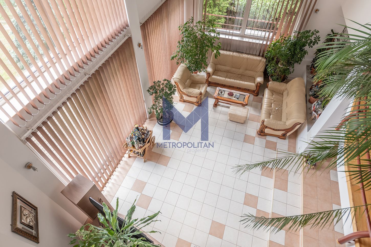 Vilă cu 1.350 mp teren în mijlocul orașului Grădina Botanică - Poză 12