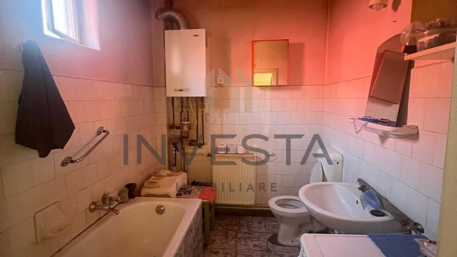 Casa indiviudala cu teren 500 mp amplasata la 200 m de  Iulus Mall! - Poză 3