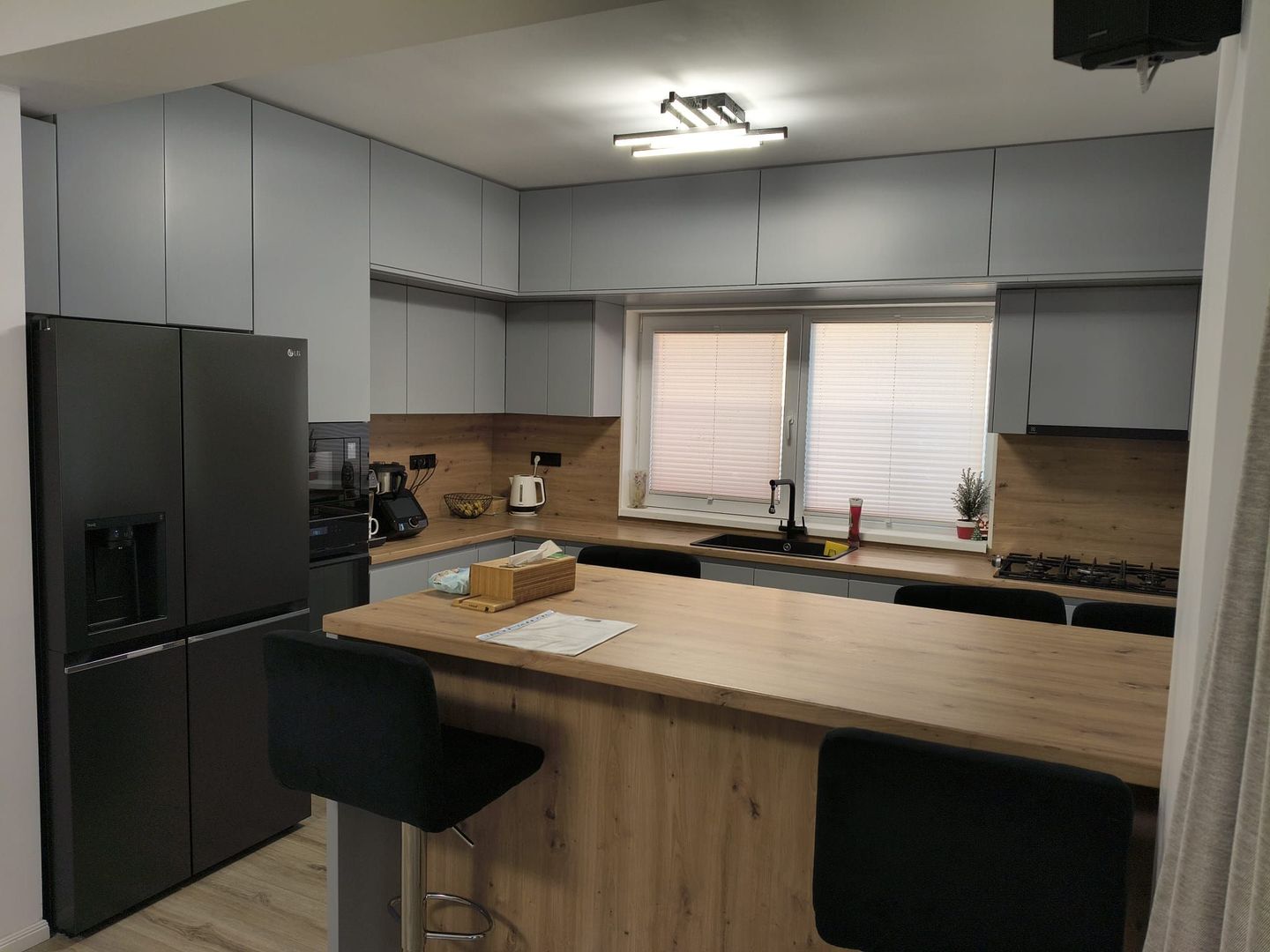 vila hi-tech-smart,mob-util total,5cam,3bai,2parcari,teren456mp - Poză 15