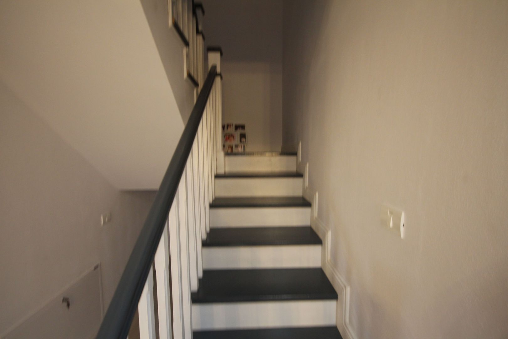 Modern si primitor - Poză 59