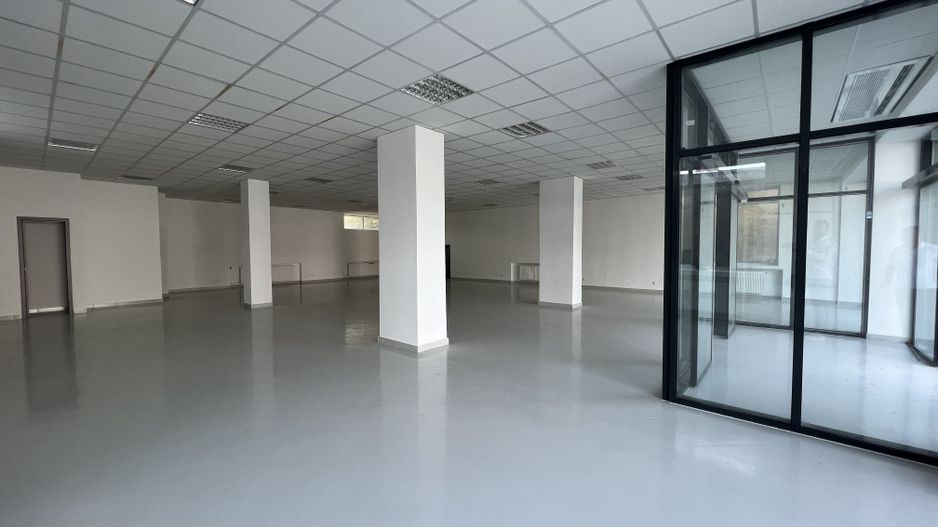 Spatiu comercial mare - Crangasi (aproape de piata, metrou) - Poză 2