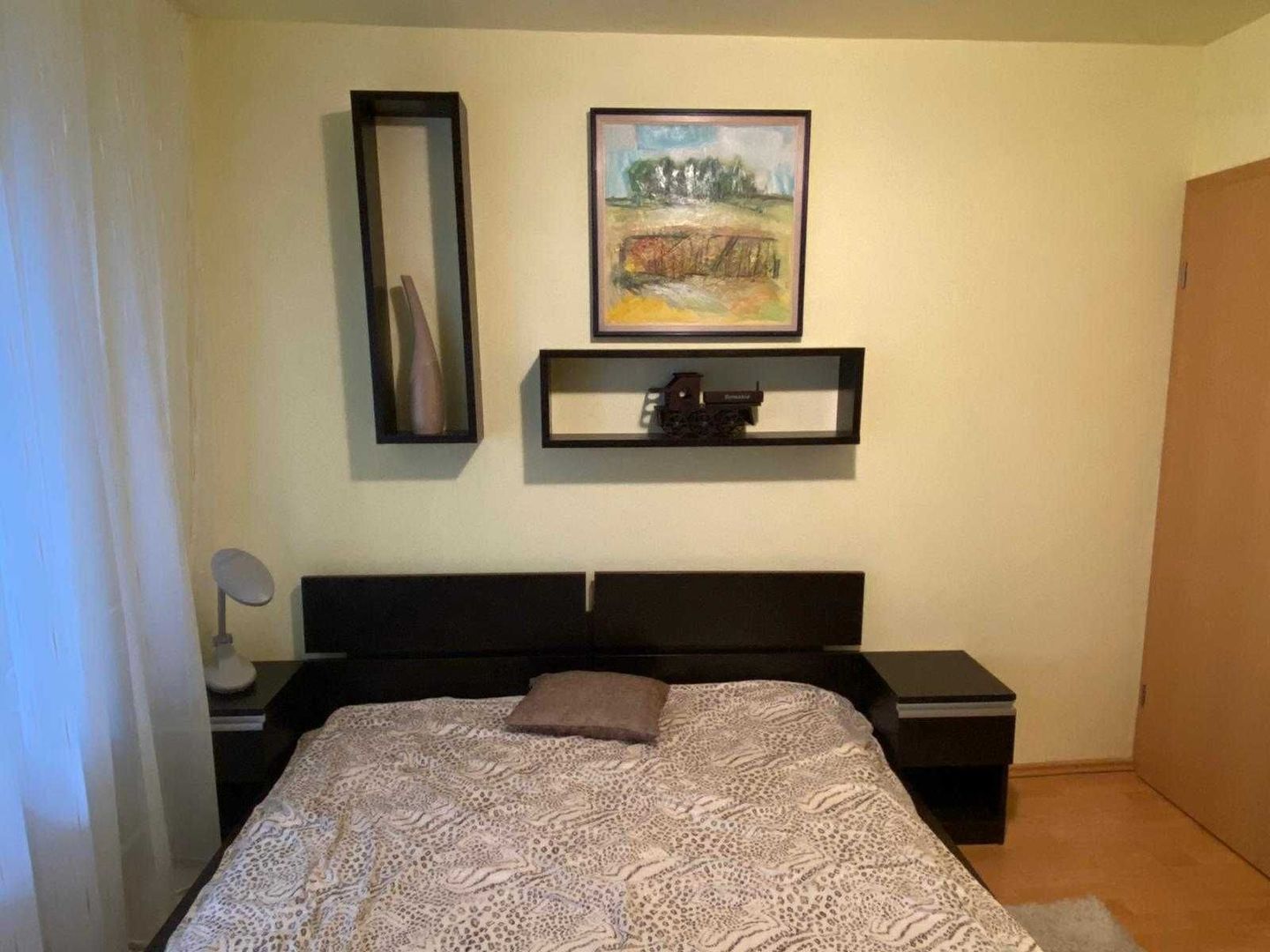Soarelui-Parc padurice |  4 Camere | Etaj 2 | Aer Conditionat - Poză 2