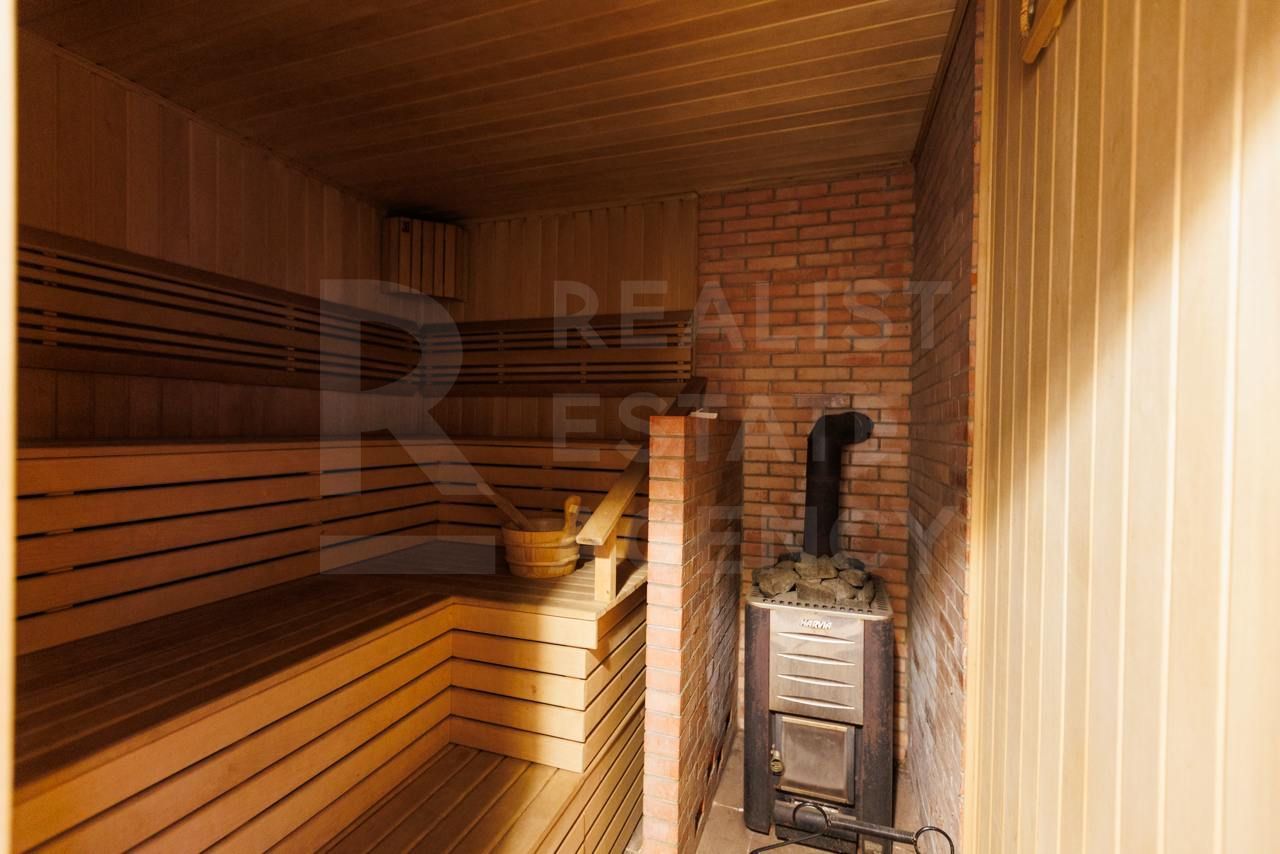 Chirie, casă/vilă, 6 camere, situată in inima capitalei - Poză 14