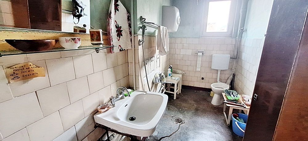 Schei, zona SRI, apartament doua camere 55mp, priveliste superba, 119000 euro - Poză 12