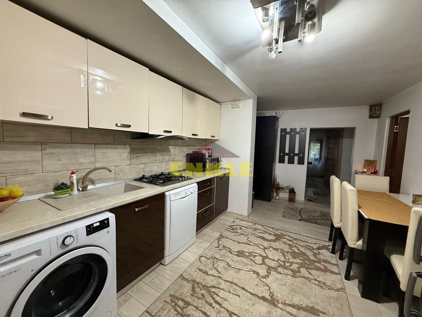 De vanzare apartament + teren generos în apropiere - Poză 5