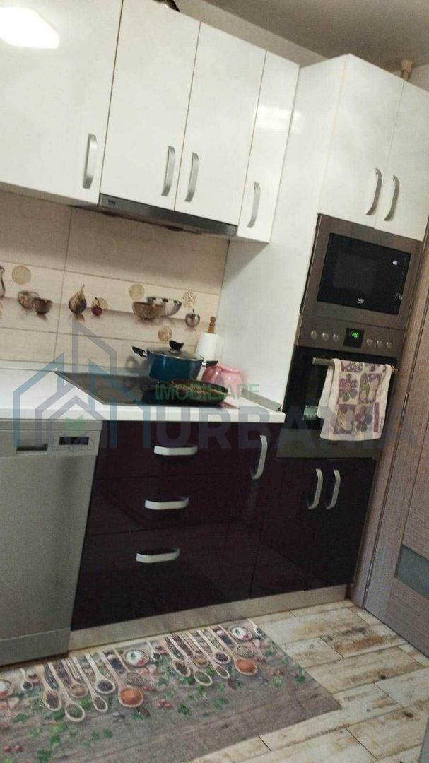 Apartament 3 camere semidecomandat, etaj 1, Podu Roș la Rond, Iași - Poză 2