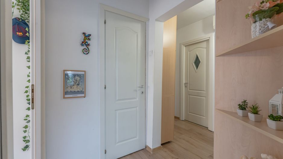 APARTAMENT 4 CAMERE ASTRA CARPATILOR - Poză 13