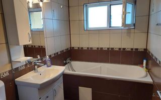 Apartament cu 3 camere de vânzare în zona Eroilor, Floresti - Poză 9