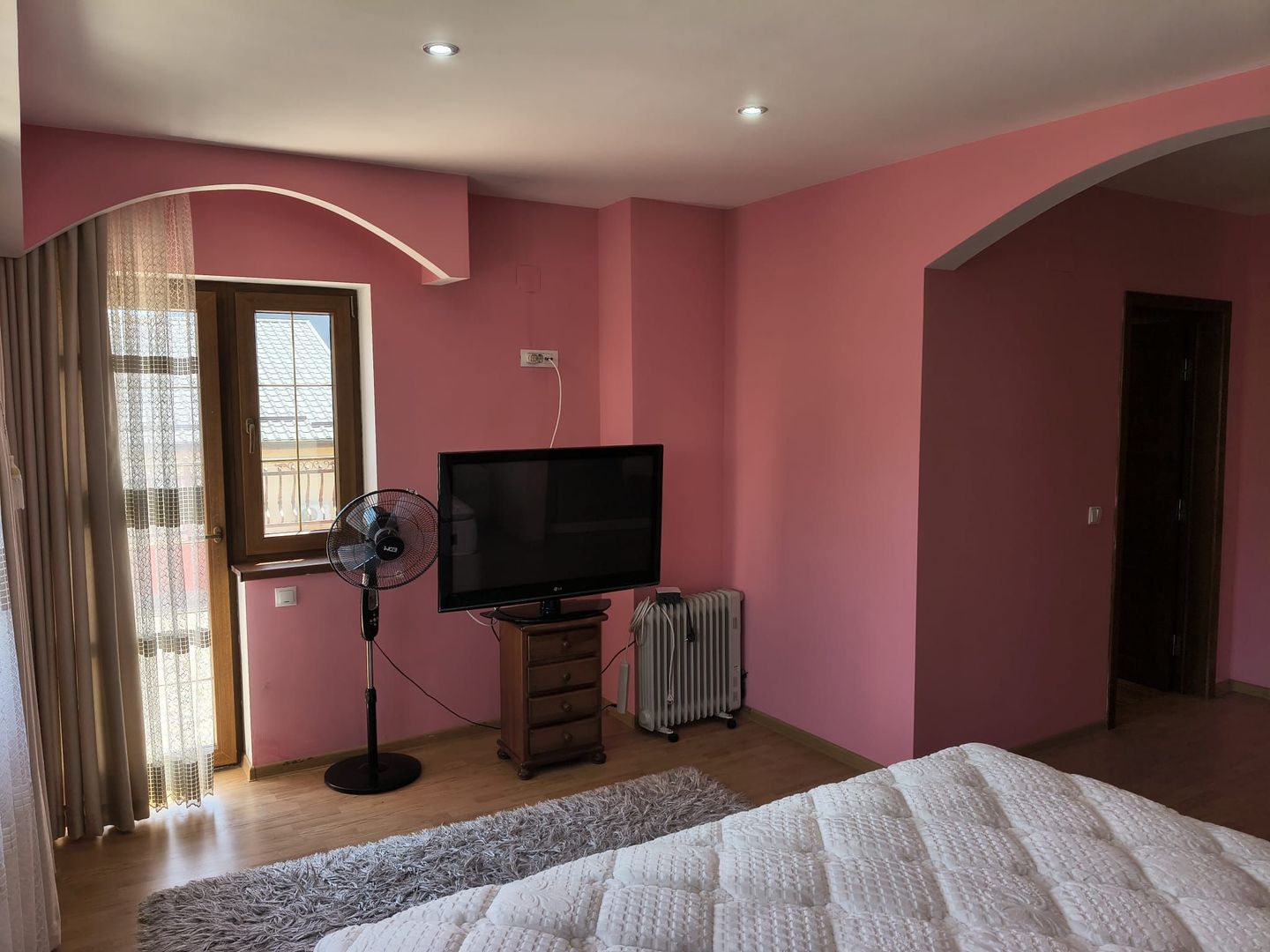 vila ind. 4cam(p+1+pod locuibil)3bai,mob-util/7min metrou DLeonida - Poză 31