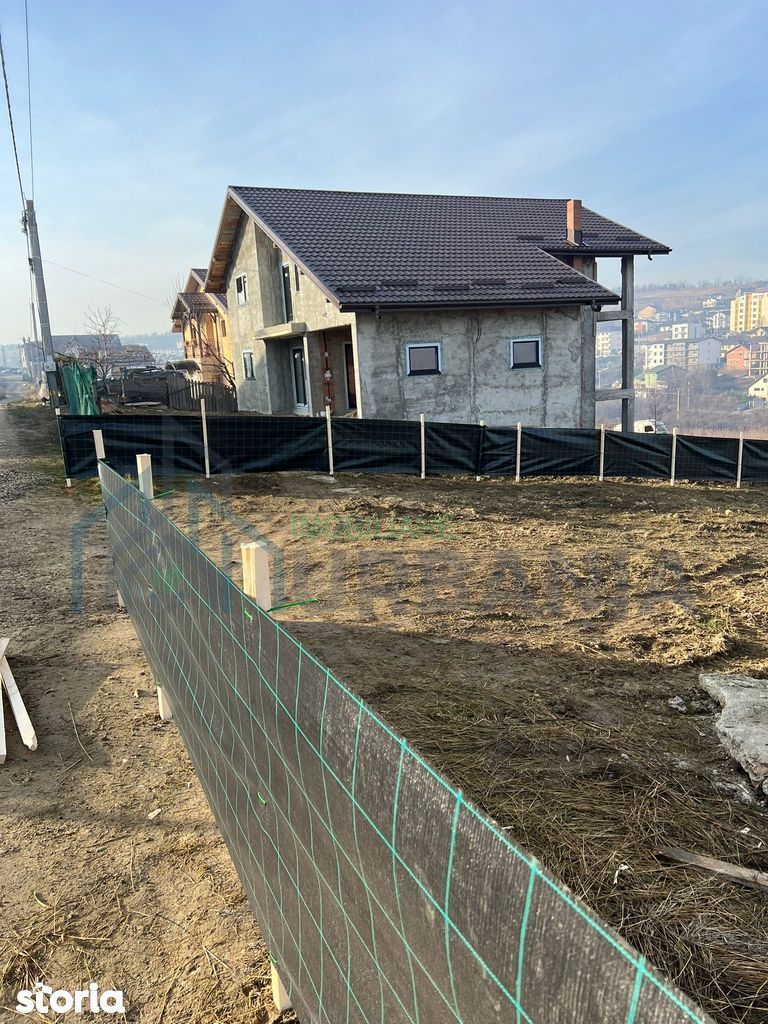 Teren intravilan de 900 mp cu vedere panoramică, Strada Răzelor, Hlincea - Poză 5