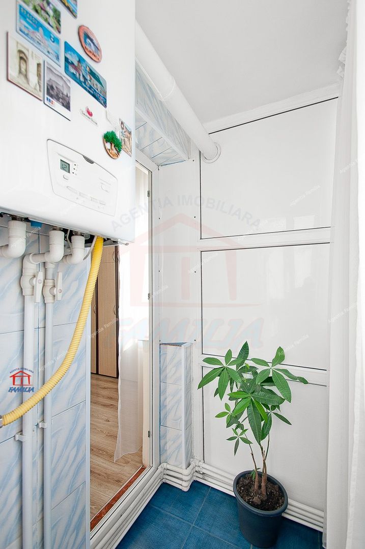 Apartament 2 camere decomandate, Micro 19 etaj 7/10, vedere panoramică - Poză 11