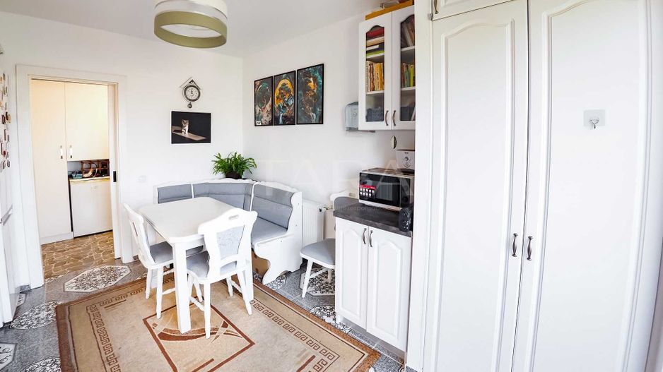 Apartament modern, etaj intermediar, cartier rezidențial nou. - Poză 2