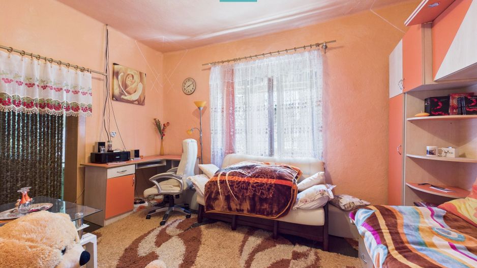 Casă, Com.Iratoșu.  Jud.Arad - Poză 10