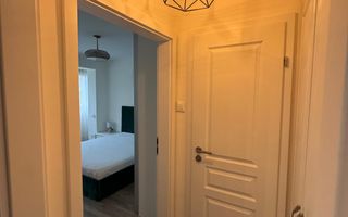 Apartament 2 camere, renovat si amenajat modern, metrou P-ța Unirii la 10 min. - Poză 13