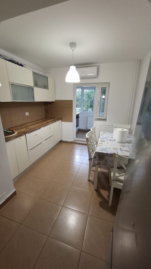 AP. 2 CAMERE- APARATORI, CENTRALA, MASINA DE SPALAT VASE, METROU - Poză 7