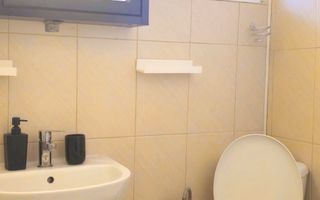 Apartament cu 2 camere, 70 mp -  Casa - zona centrala - Poză 11