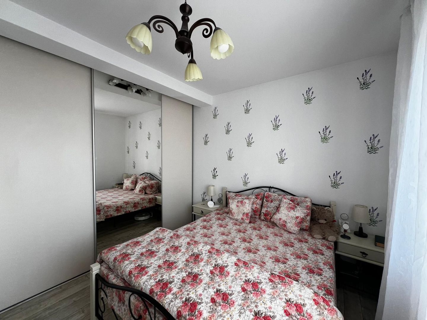 Casa de vanzare , mobilata si utilata, Sanandrei. - Poză 11