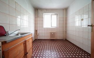 3 Camere, 400 metrii de Metrou Obor, necesita renovare, Bloc 1983 - Poză 4