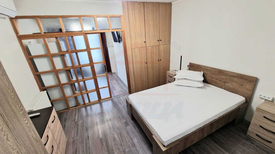 Inchiriere apartament cu o camera, Mazepa 2, 35 mp, 300 EURO/Luna - Poză 1