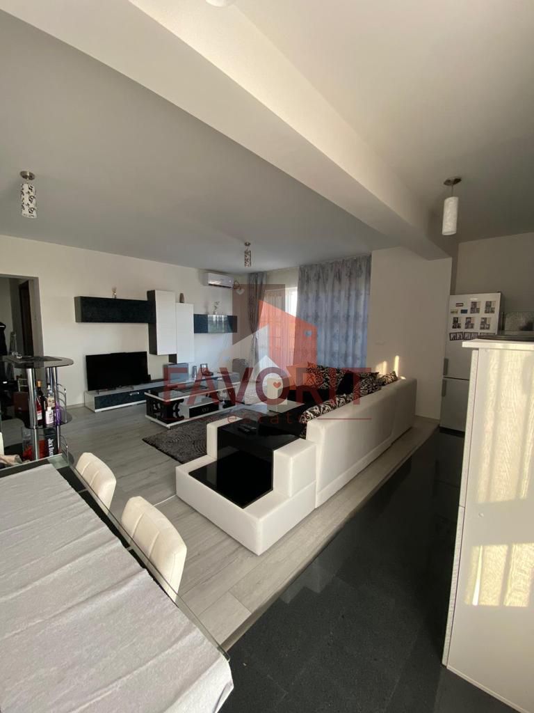 2 camere | decomandat | centrala proprie | finisaje premium | zona excelenta | - Poză 1