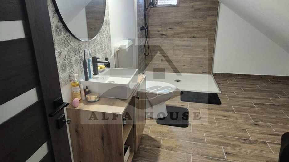 Apartament cu 4 camere in casa - zona Centrul Civic - Poză 14