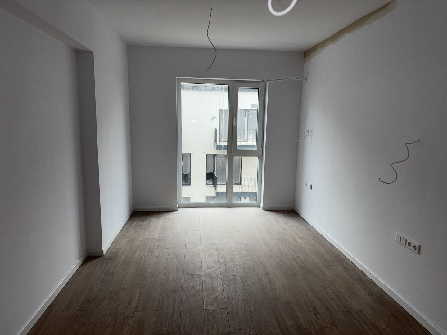 Apartament 2 camere bloc nou cu terasă 60 mp  lângă lac-Quartier Azuga - Poză 13