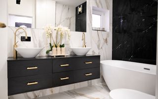 Apartament 3 camere in vila cu 150 mp curte, cartier Andrei Muresanu! - Poză 10