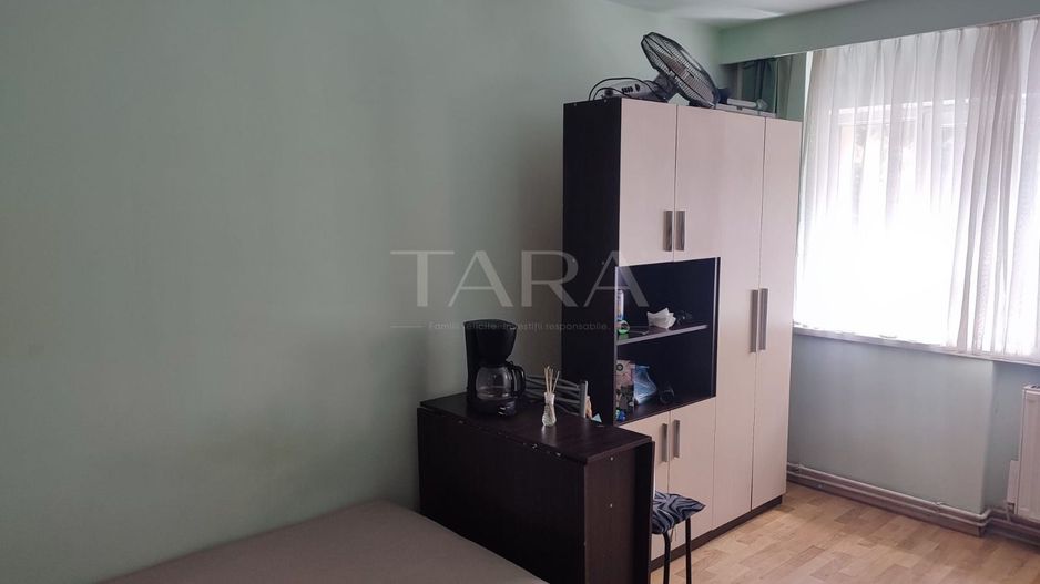 Garsonieră semidecomandată pe strada Dâmboviței, zona Hotel Campeador - Poză 1