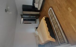 Apartament cu o cameră decomandat, Podul de Fier, Iași – de închiriat - Poză 1