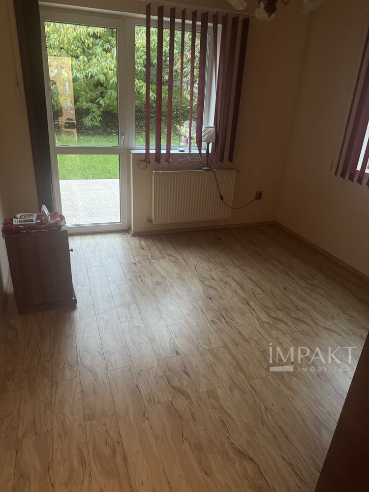 De închiriat – Vilă premium cu panouri fotovoltaice, grădină și garaj - Poză 6
