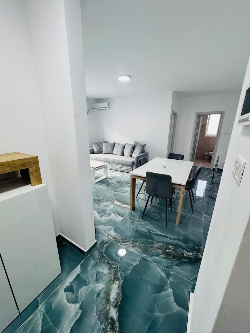 De inchiriat apartament nou, mobilat, 2 camere Gradiste Arad - Poză 3