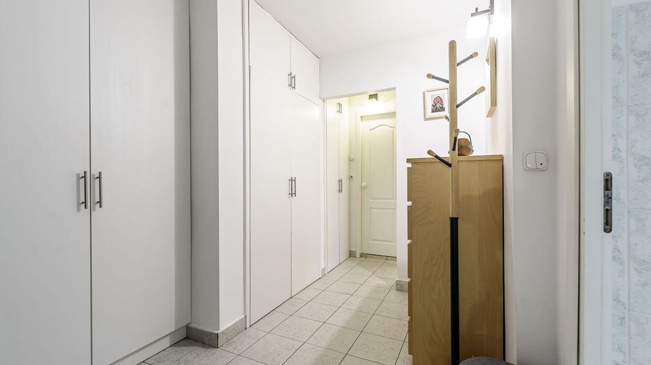 Rezervat Apartament cu 2 camere amenajat, etajul 2, zona Podgoria - Poză 6