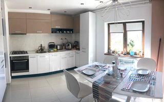 Casa Tineretului | 4 Camere | Etaj Intermediar | Centrala proprie - Poză 3