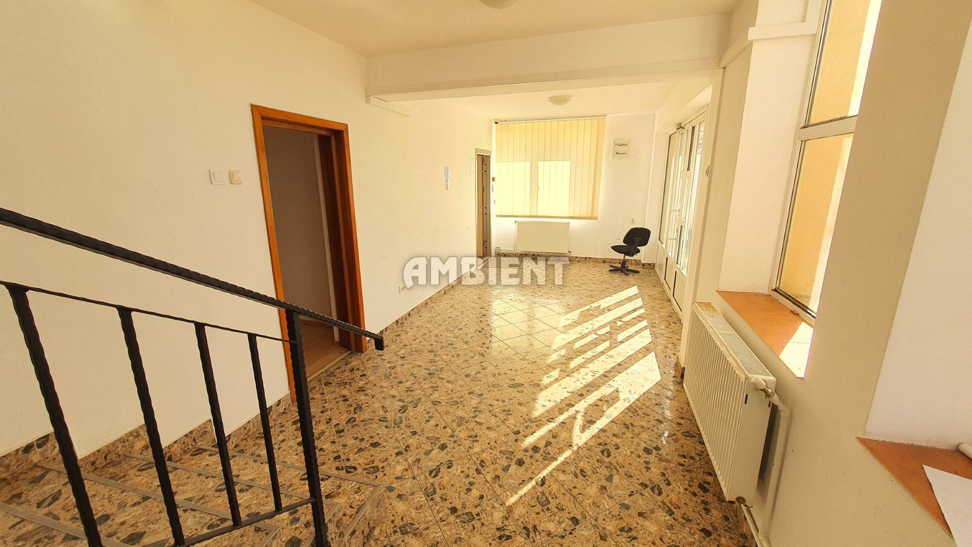 CLĂDIRE de BIROURI - 400 mp, teren 1000 mp, zona Moara Grecilor; - Poză 3