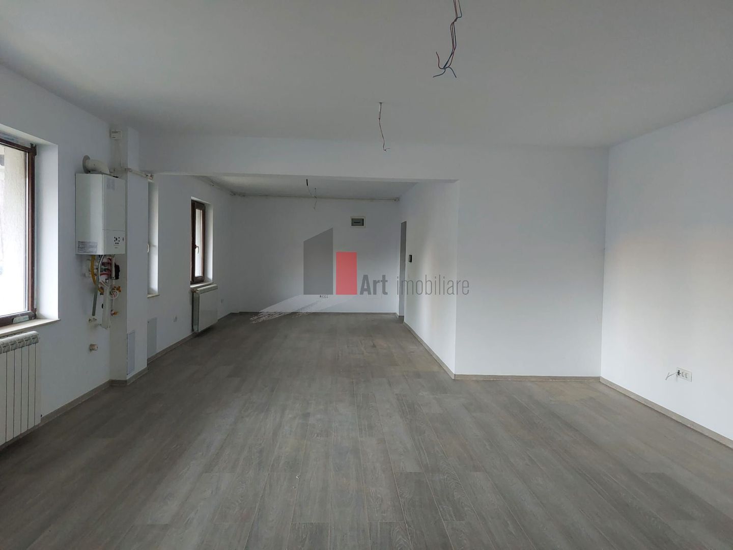 Spatiul "MAGRANA" , P-ta Alba Iulia, imobil 2024, TOTUL NOU, PARCARE INCLUSA - Poză 3