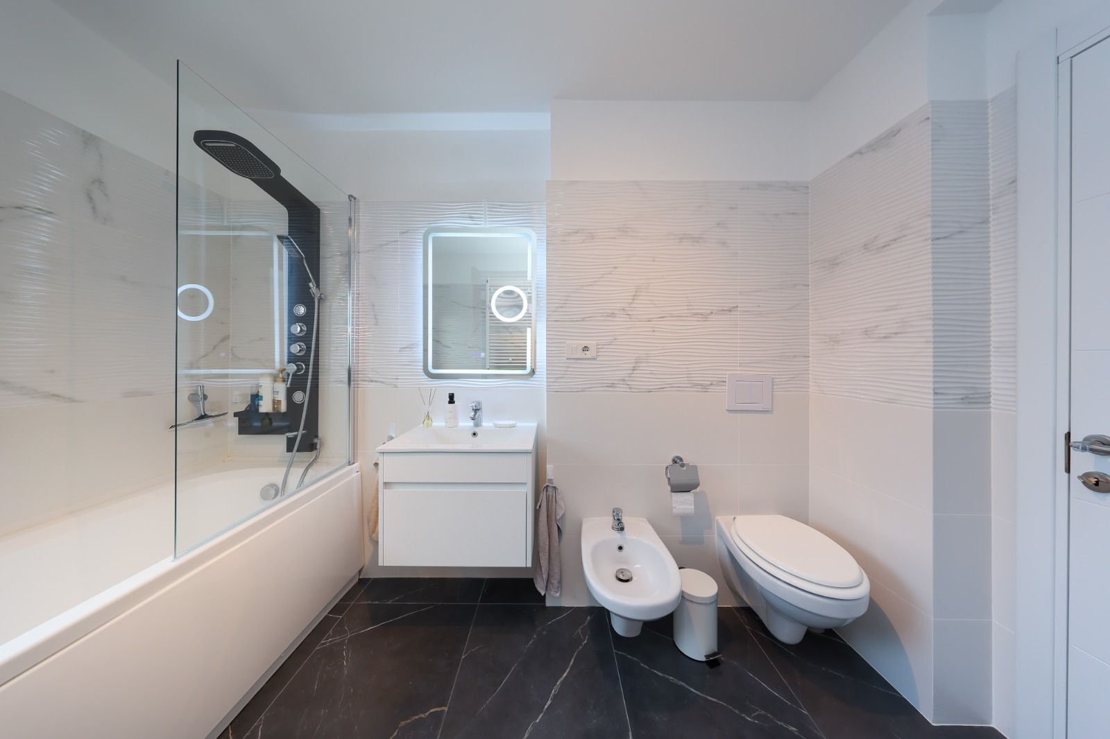 Apartament 2 camere,80 mp utili+parcare subterana-Coresi - Poză 24