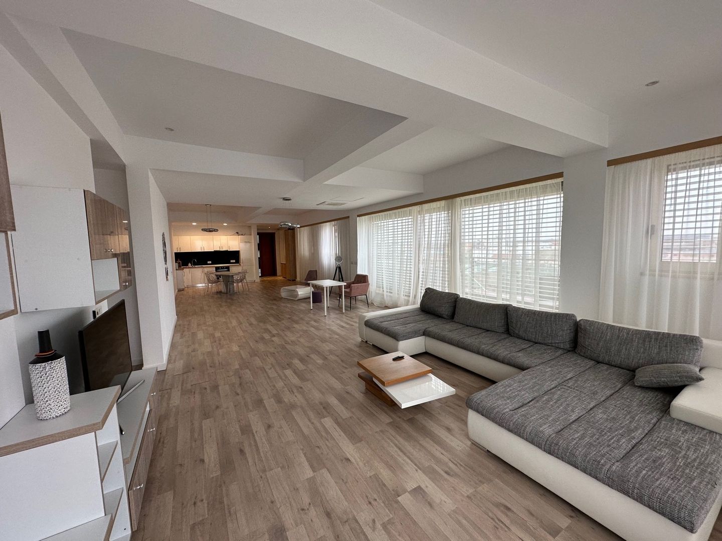 Luxury Penthouse - Poză 2