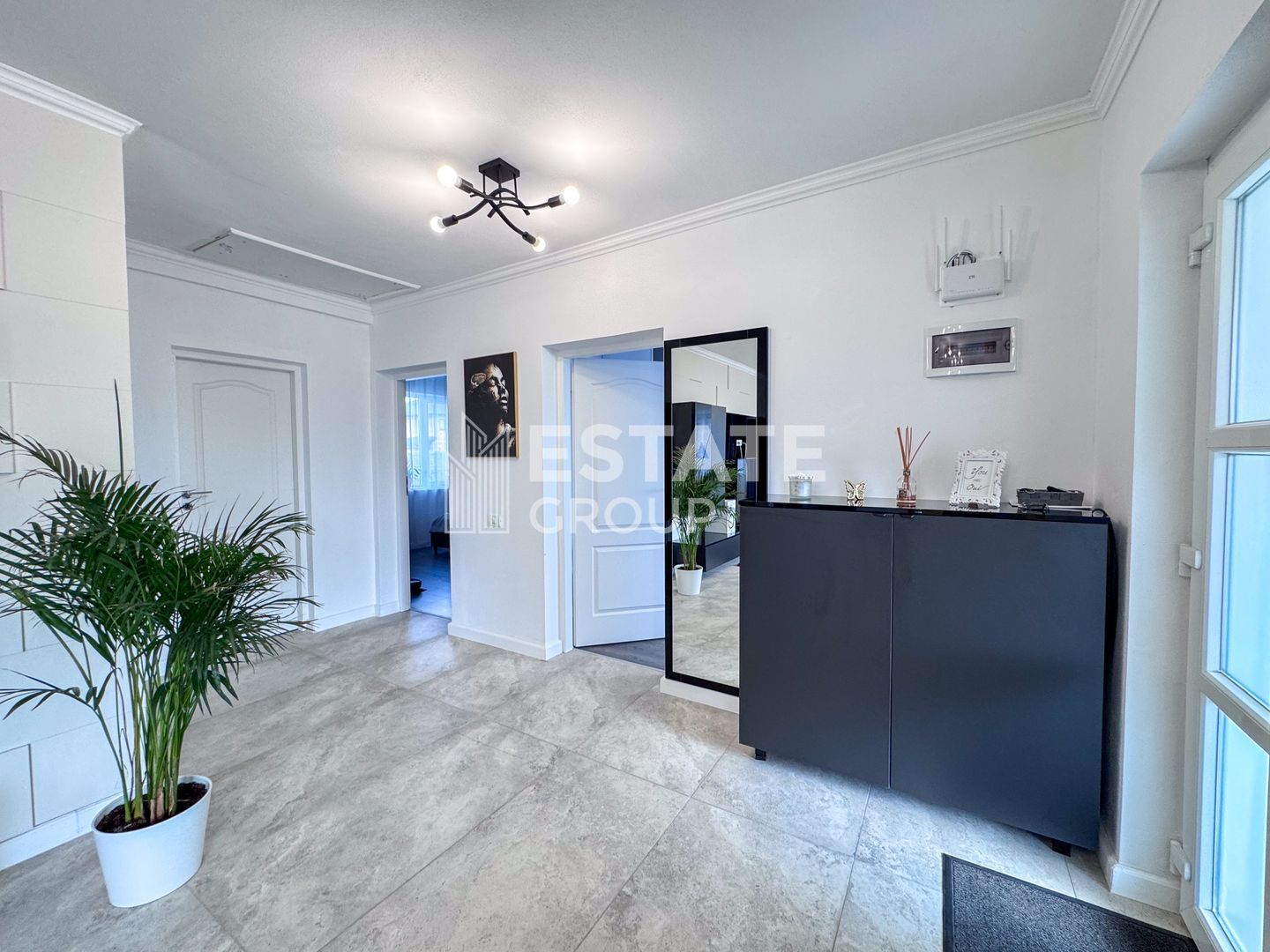 Casa Parta, mobilata modern - Poză 3