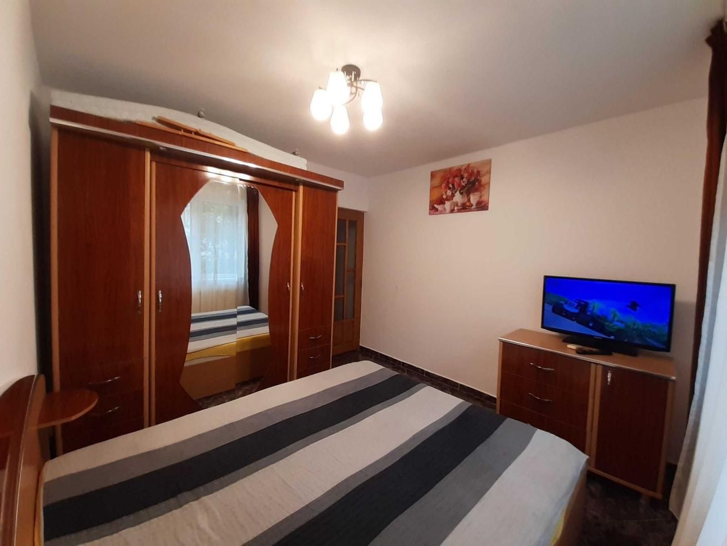 AP. 2 CAMERE- APARATORII PATRIEI, CENTRALA, PARCARE INCLUSA, METROU - Poză 2