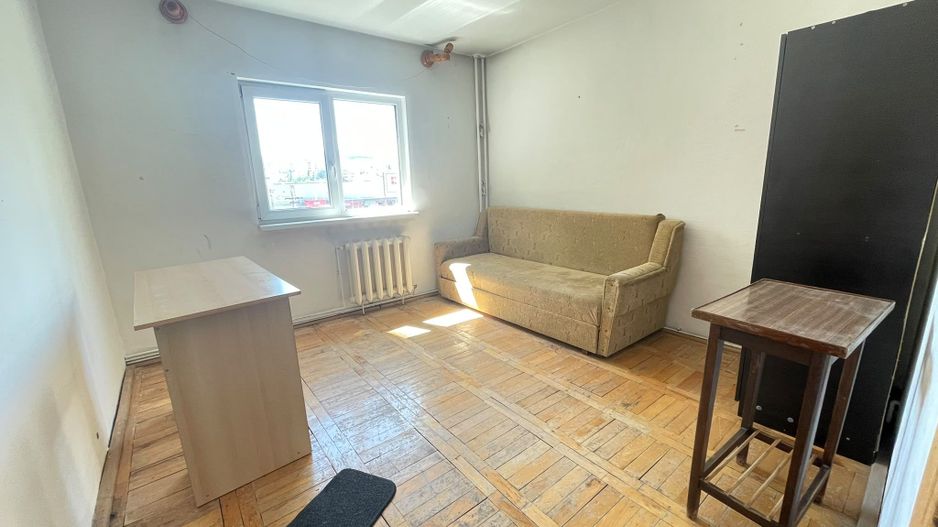 Apartament 3 Camere Decomandat | 77 Mp + 16 Mp Balacon Inchis | 2 Bai | Et. 2/8 - Poză 1
