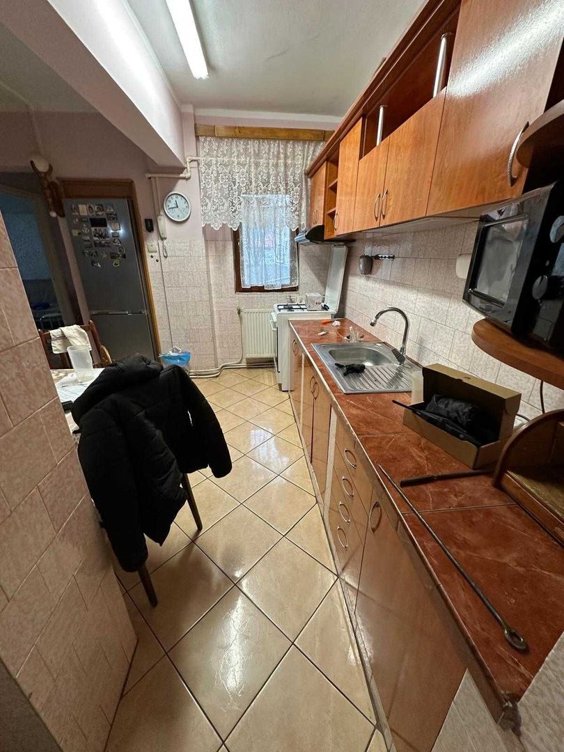 BRASADAS vinde ap 3 cam decomandat Micro 16 etj 1/4. - Poză 3